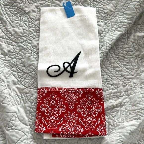 NWOT Tea Towel - Picture 1 of 2